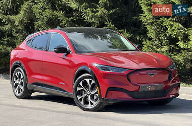 Внедорожник / Кроссовер Ford Mustang Mach-E 2021 в 