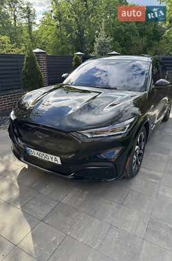 Позашляховик / Кросовер Ford Mustang Mach-E 2023 в 