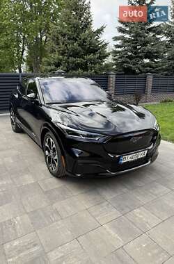 Позашляховик / Кросовер Ford Mustang Mach-E 2023 в 