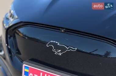 Позашляховик / Кросовер Ford Mustang Mach-E 2024 в 