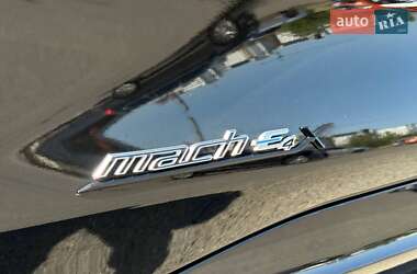 Позашляховик / Кросовер Ford Mustang Mach-E 2024 в 