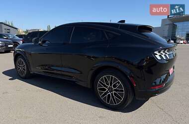 Позашляховик / Кросовер Ford Mustang Mach-E 2024 в 