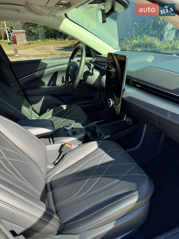 Позашляховик / Кросовер Ford Mustang Mach-E 2023 в Києві
