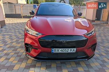 Позашляховик / Кросовер Ford Mustang Mach-E 2021 в 
