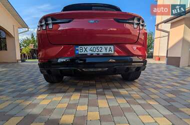 Позашляховик / Кросовер Ford Mustang Mach-E 2021 в 