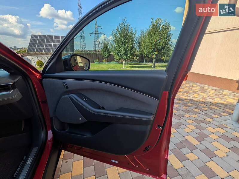 Позашляховик / Кросовер Ford Mustang Mach-E 2021 в Хмельницькому фото 28 Позашляховик / Кросовер Ford Mustang Mach-E 2021 в Хмельницькому