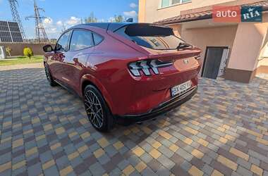 Позашляховик / Кросовер Ford Mustang Mach-E 2021 в 