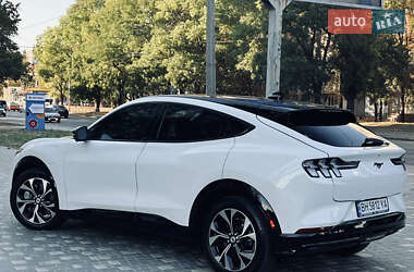Внедорожник / Кроссовер Ford Mustang Mach-E 2021 в 