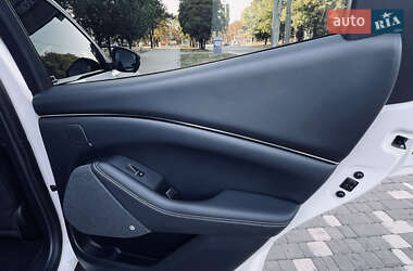 Внедорожник / Кроссовер Ford Mustang Mach-E 2021 в 
