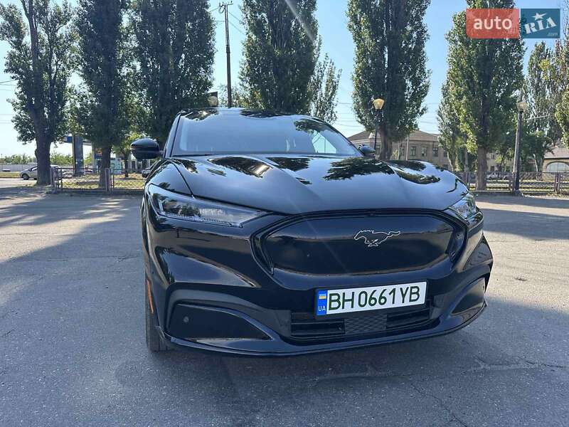 Позашляховик / Кросовер Ford Mustang Mach-E 2023 в Одесі фото 3 Позашляховик / Кросовер Ford Mustang Mach-E 2023 в Одесі
