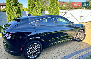 Позашляховик / Кросовер Ford Mustang Mach-E 2024 в 