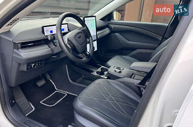 Внедорожник / Кроссовер Ford Mustang Mach-E 2024 в 