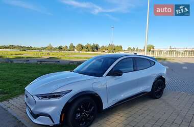 Позашляховик / Кросовер Ford Mustang Mach-E 2023 в 