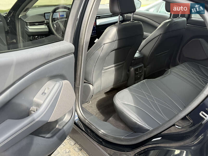 Внедорожник / Кроссовер Ford Mustang Mach-E 2023 в Львове