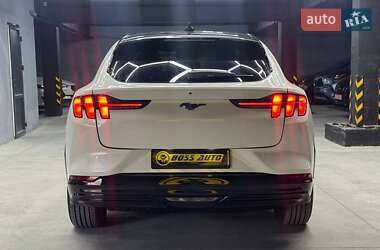 Позашляховик / Кросовер Ford Mustang Mach-E 2024 в 