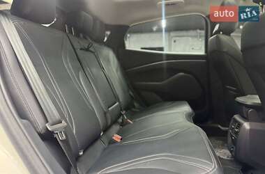 Позашляховик / Кросовер Ford Mustang Mach-E 2024 в 