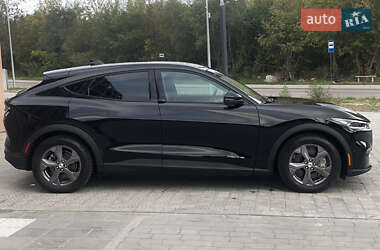 Позашляховик / Кросовер Ford Mustang Mach-E 2023 в 