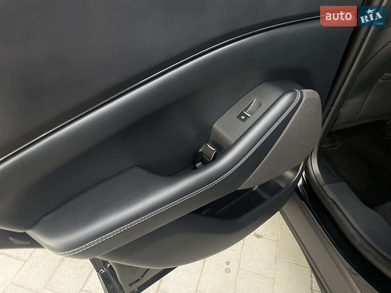 Позашляховик / Кросовер Ford Mustang Mach-E 2023 в Львові фото 74 Позашляховик / Кросовер Ford Mustang Mach-E 2023 в Львові