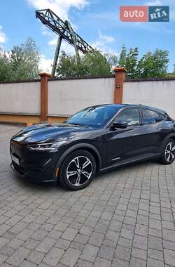 Позашляховик / Кросовер Ford Mustang Mach-E 2022 в 