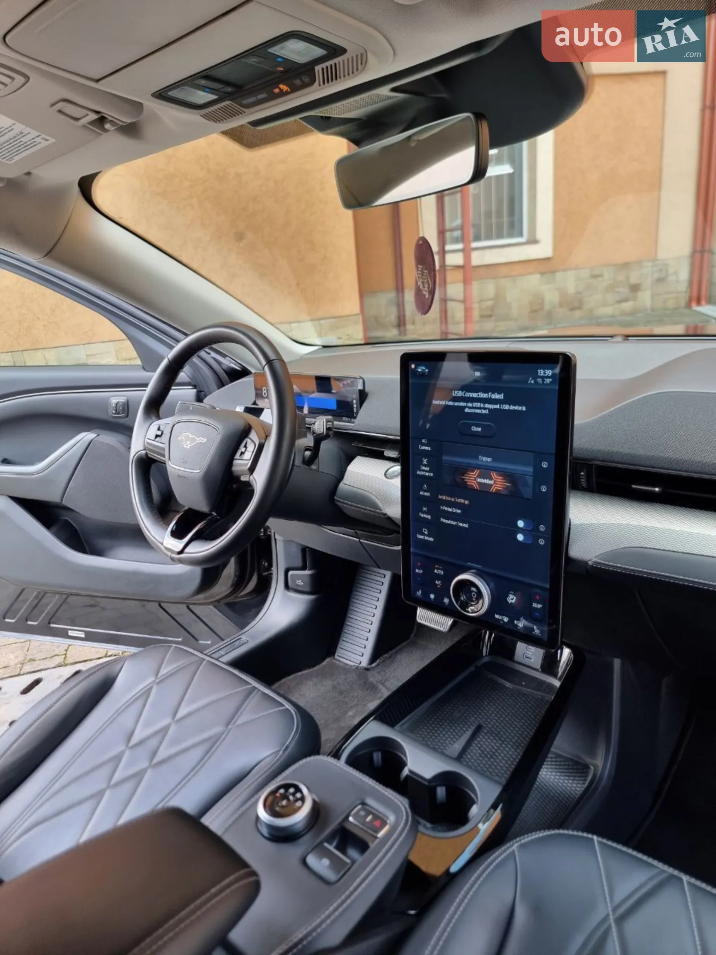 2022 Ford Mustang Mach-E - мініатюра 25