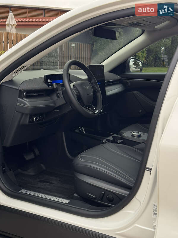 Внедорожник / Кроссовер Ford Mustang Mach-E 2023 в Ивано-Франковске