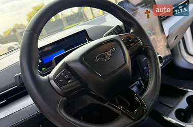 Позашляховик / Кросовер Ford Mustang Mach-E 2022 в 