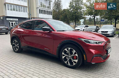 Внедорожник / Кроссовер Ford Mustang Mach-E 2021 в 