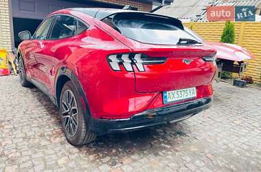 Позашляховик / Кросовер Ford Mustang Mach-E 2024 в 