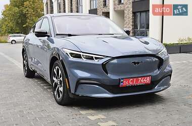 Позашляховик / Кросовер Ford Mustang Mach-E 2023 в 
