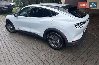 Позашляховик / Кросовер Ford Mustang Mach-E 2022 в 