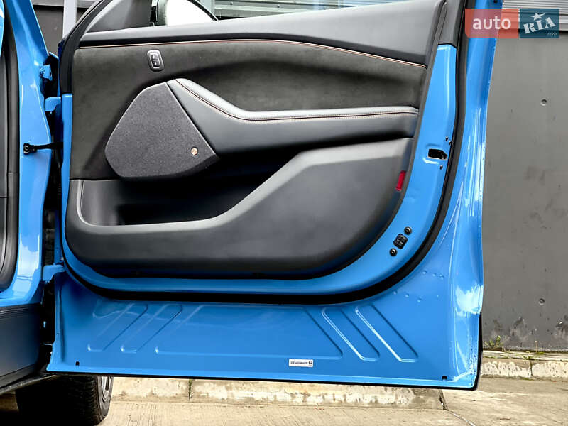 Позашляховик / Кросовер Ford Mustang Mach-E 2022 в Києві