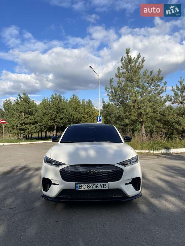Внедорожник / Кроссовер Ford Mustang Mach-E 2022 в Золочеве фото 9 Внедорожник / Кроссовер Ford Mustang Mach-E 2022 в Золочеве