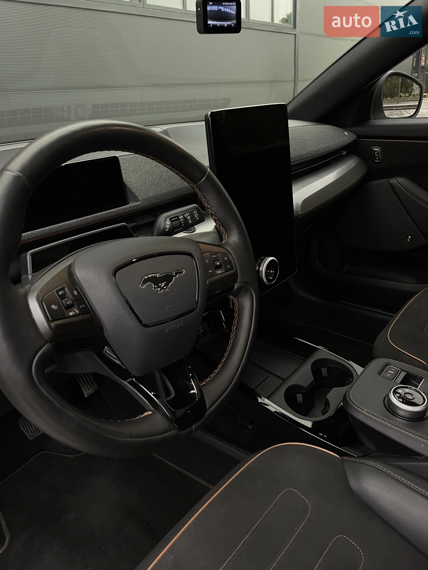 2022 Ford Mustang Mach-E - мініатюра 14