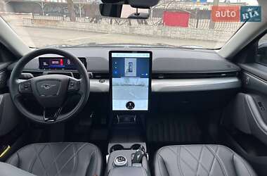 Позашляховик / Кросовер Ford Mustang Mach-E 2021 в 