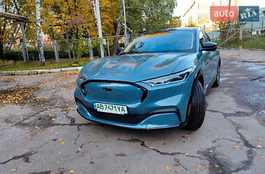 Позашляховик / Кросовер Ford Mustang Mach-E 2023 в 