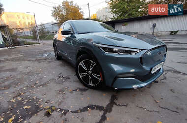 Позашляховик / Кросовер Ford Mustang Mach-E 2023 в 
