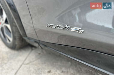 Позашляховик / Кросовер Ford Mustang Mach-E 2021 в 