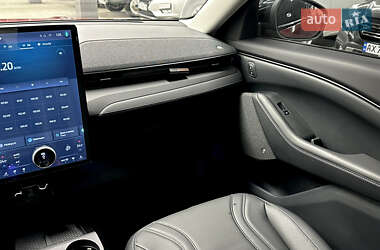 Внедорожник / Кроссовер Ford Mustang Mach-E 2023 в 