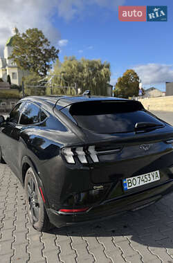 Позашляховик / Кросовер Ford Mustang Mach-E 2021 в  фото 9 Позашляховик / Кросовер Ford Mustang Mach-E 2021 в
