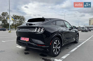 Позашляховик / Кросовер Ford Mustang Mach-E 2022 в 