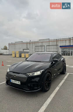Позашляховик / Кросовер Ford Mustang Mach-E 2021 в  фото 11 Позашляховик / Кросовер Ford Mustang Mach-E 2021 в