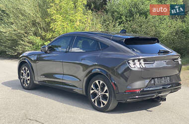 Внедорожник / Кроссовер Ford Mustang Mach-E 2022 в 