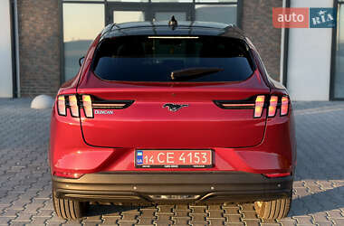 Позашляховик / Кросовер Ford Mustang Mach-E 2021 в  фото 19 Позашляховик / Кросовер Ford Mustang Mach-E 2021 в
