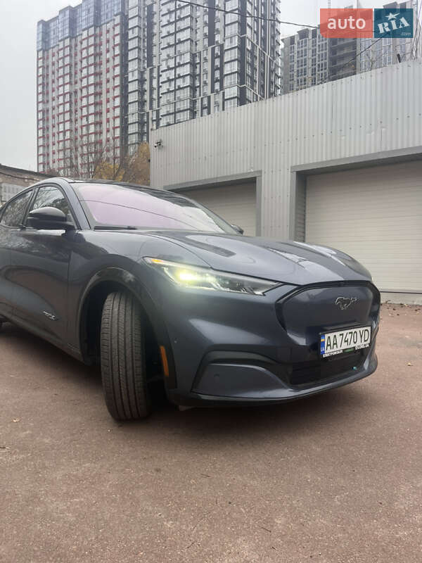 Внедорожник / Кроссовер Ford Mustang Mach-E 2020 в Киеве
