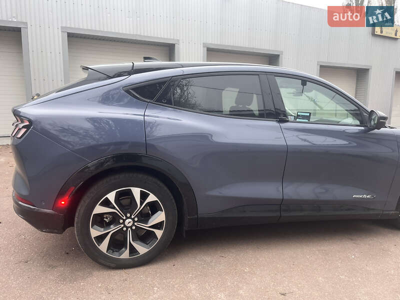 Внедорожник / Кроссовер Ford Mustang Mach-E 2020 в Киеве