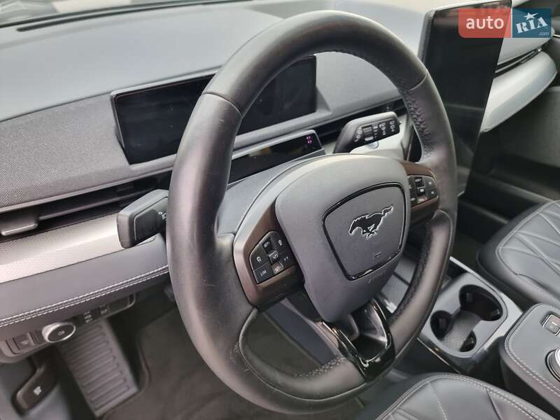Внедорожник / Кроссовер Ford Mustang Mach-E 2021 в Радивилове