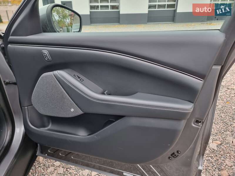 Внедорожник / Кроссовер Ford Mustang Mach-E 2021 в Радивилове