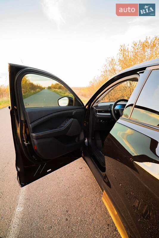 Внедорожник / Кроссовер Ford Mustang Mach-E 2023 в Львове фото 27 Внедорожник / Кроссовер Ford Mustang Mach-E 2023 в Львове