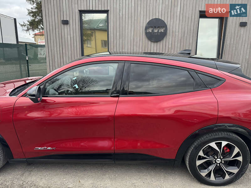 Позашляховик / Кросовер Ford Mustang Mach-E 2021 в Тернополі