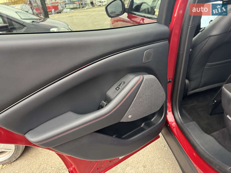 Позашляховик / Кросовер Ford Mustang Mach-E 2021 в Тернополі